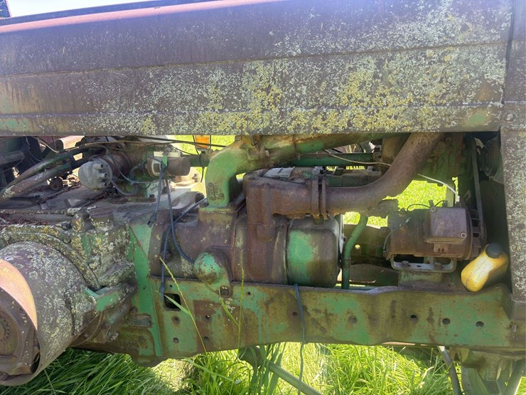 john-deere-70-image-23