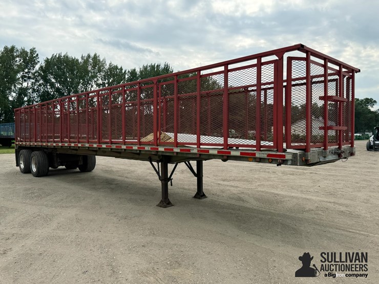 1979-city-t/a-side-dump-sugar-beet-trailer-image-3