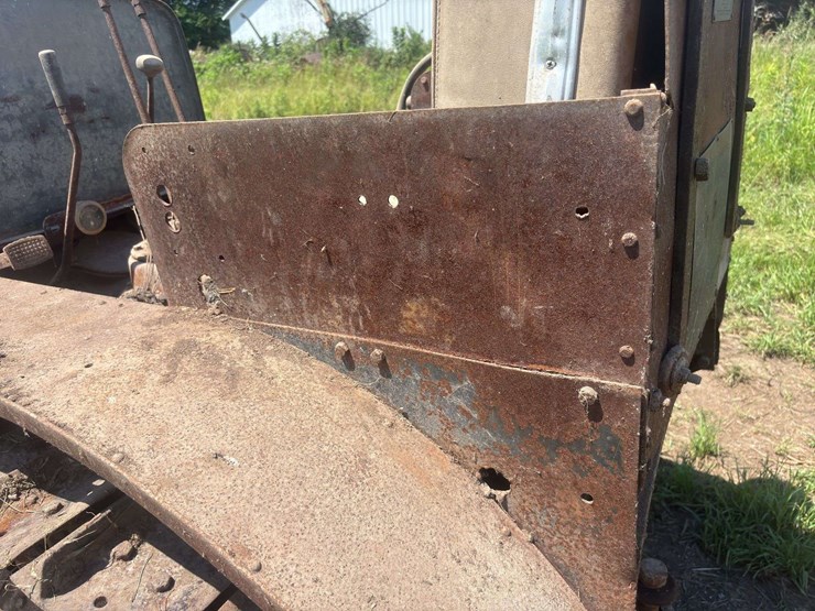 caterpillar-twenty-crawler-image-60