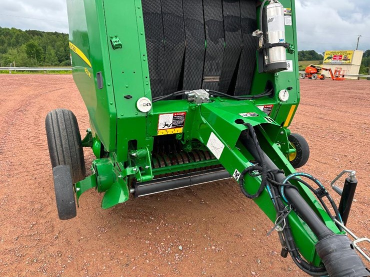 2023-john-deere-450m-image-23