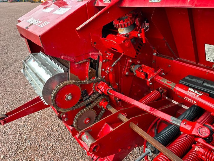 2013-new-holland-fp230-image-23