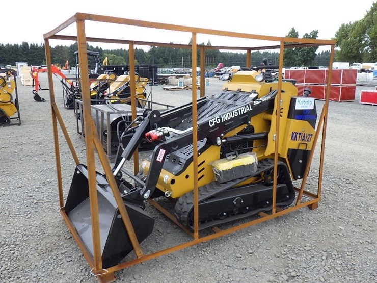 2025-cfg-kkta27-skid-steer-tracked-loader-image-1