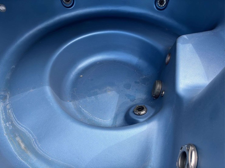hot-tub-image-4