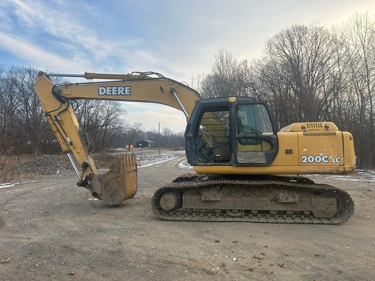 2003-deere-200c-lc-image-4