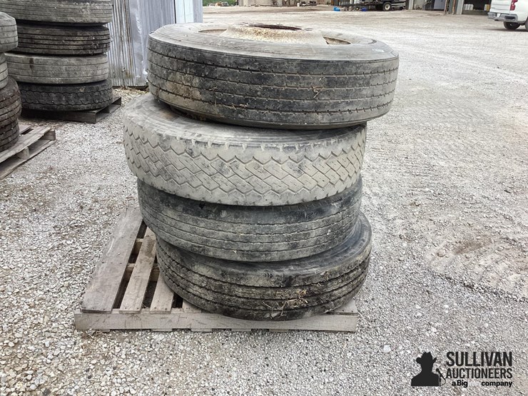 285/75r24.5-tires-&-rims-image-6