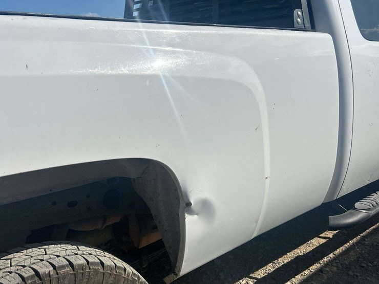 2011-chevy-2500-ext-cab-4x4-pickup-image-20