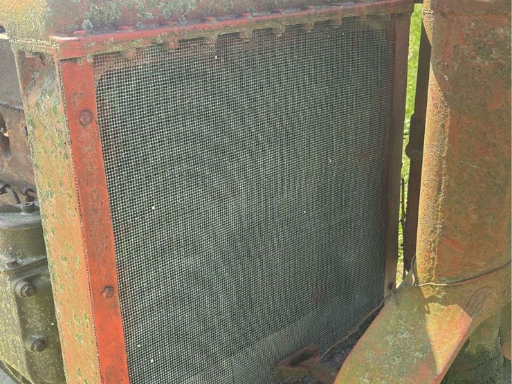 farmall-f30-image-10
