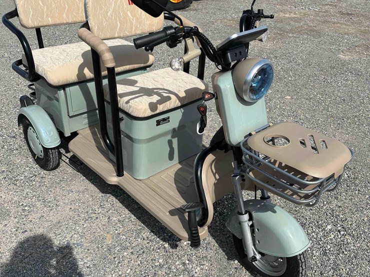 unused-irgc40-battery-powered-mini-golf-cart-image-3