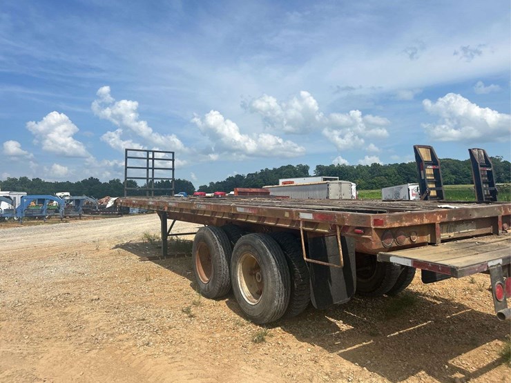 1956-dorsey-flatbed-image-2