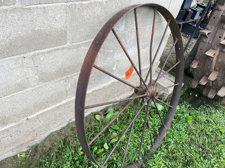 #7487-•-vintage-metal-spoke-tractor-tire-image-7