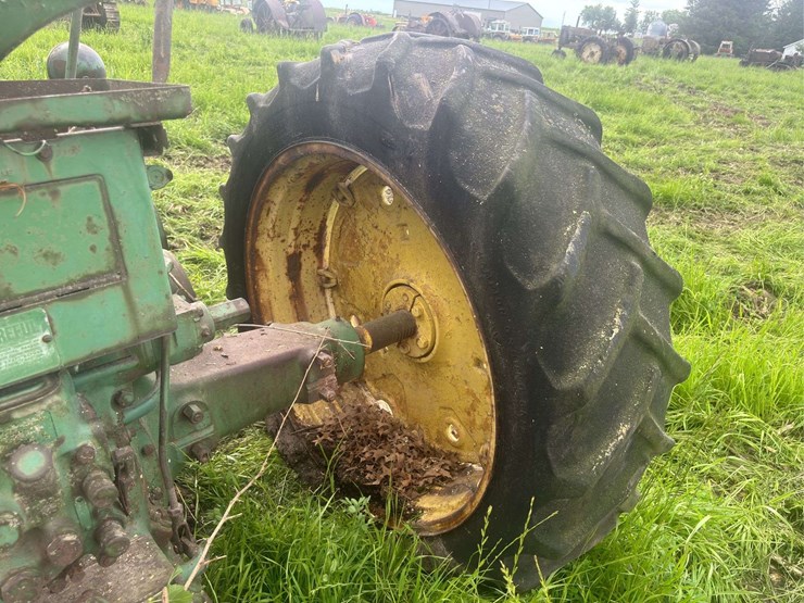 john-deere-70-image-19