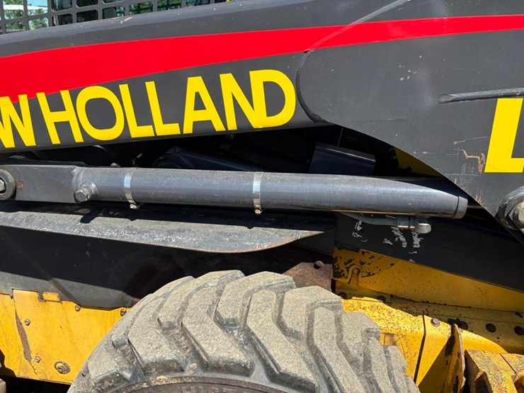 2005-new-holland-ls170-image-12