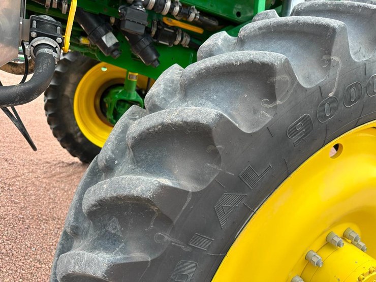 2012-john-deere-4730-image-8