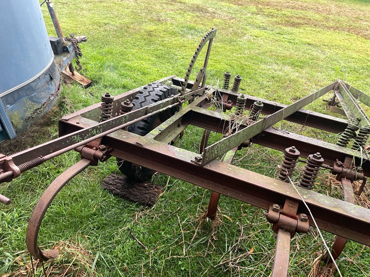 #7451-•-pull-behind-field-cultivator-image-24
