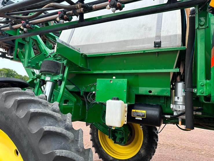 2012-john-deere-4730-image-37