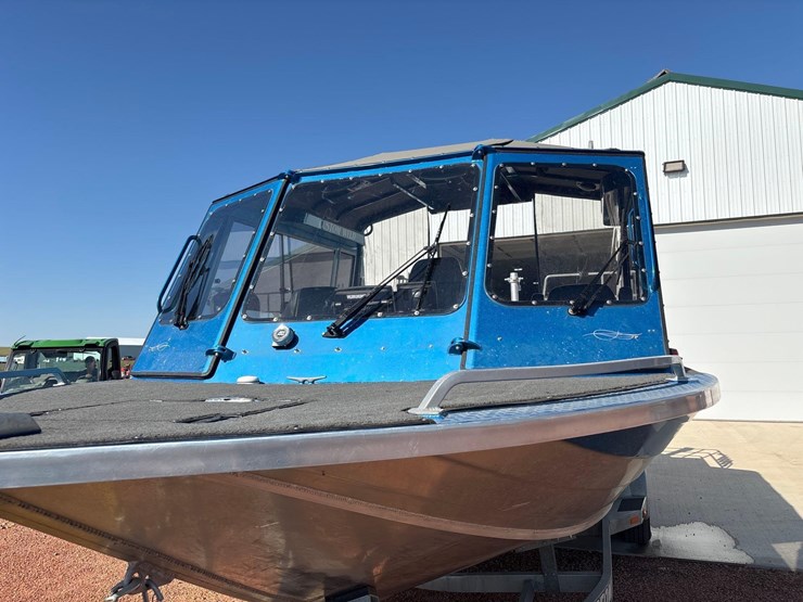 custom-weld-white-water-special-boat-image-3