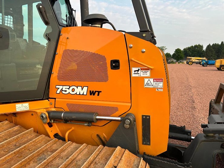 2020-case-750m-image-20