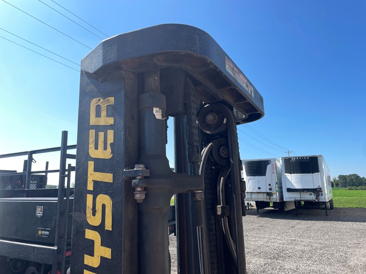 #6275-•-2011-hyster-40-forklift-image-16