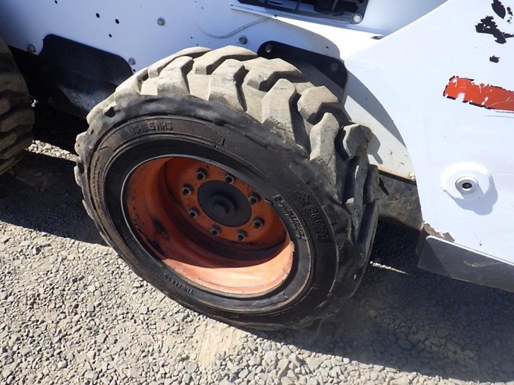 2015-bobcat-s530-image-30