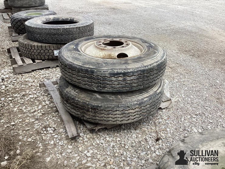 11r24.5-tires-&-rims-image-7