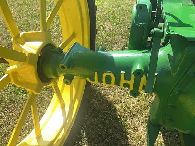 john-deere-b-image-21