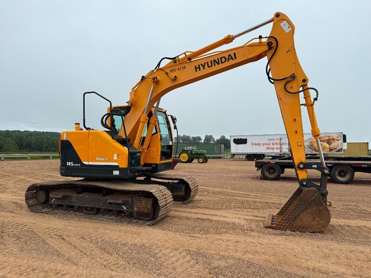 2013-hyundai-hx145-lcr-image-2