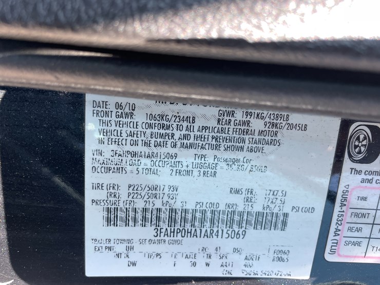 #6296-•-2010-ford-fusion-se-sedan-(has-wi-title)-image-10