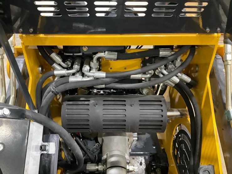 #1000-•-new-land-hero-pld-t460-mini-track-skid-steer-loader-image-16