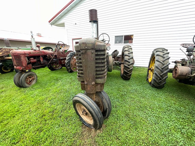 #6672-•-1942-john-deere-tractor-image-24