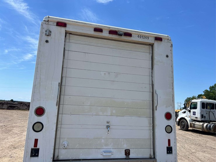 2000-freightliner-s/a-box-truck-image-14