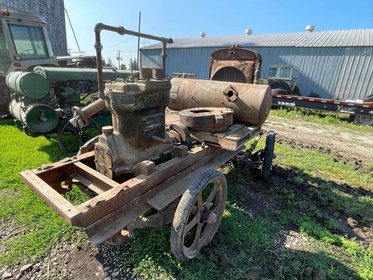 worthington-air-compressor-unit-on-highway-cart-image-5