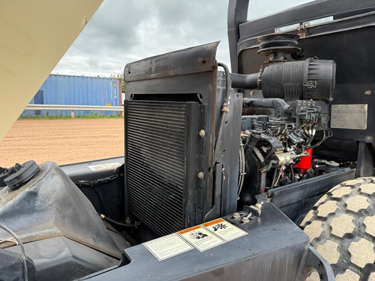 2002-ingersoll-rand-sd70d-image-37