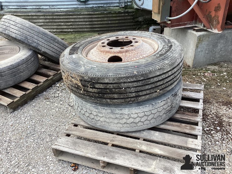 285/75r24.5-tires-&-rims-image-7