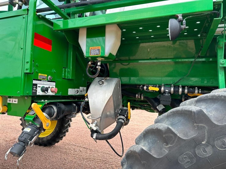 2012-john-deere-4730-image-29