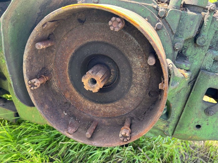 john-deere-70-image-18