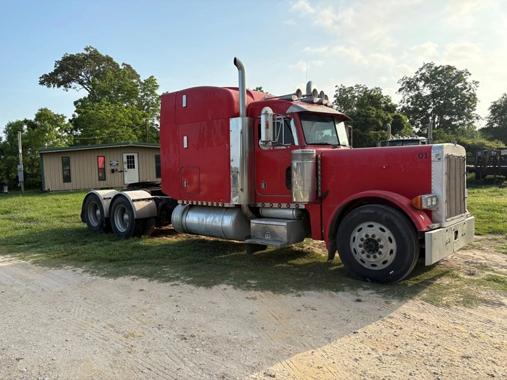 #2203-•-2000-379-ex-peterbilt-image-1