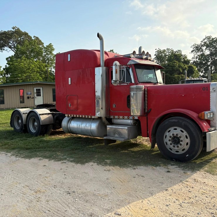 #2203 • 2000 379 EX Peterbilt