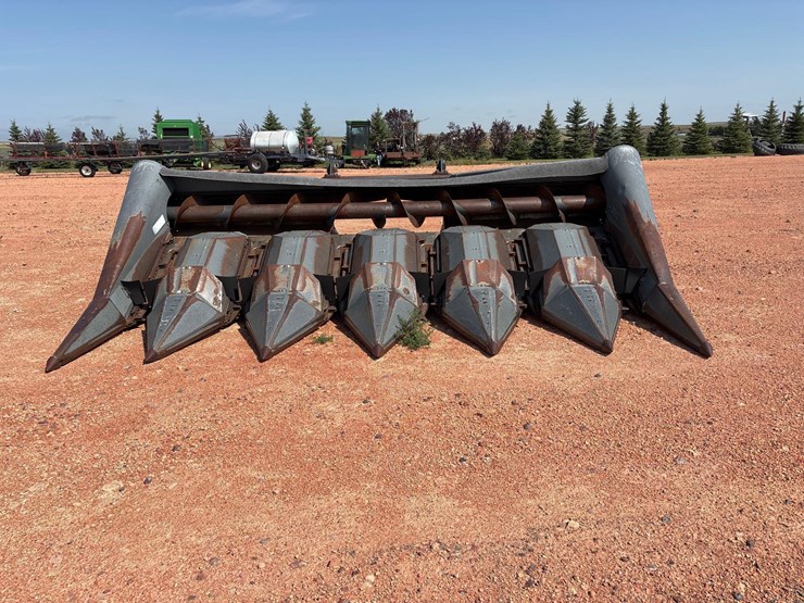allis-chalmers-630a-corn-head-image-2