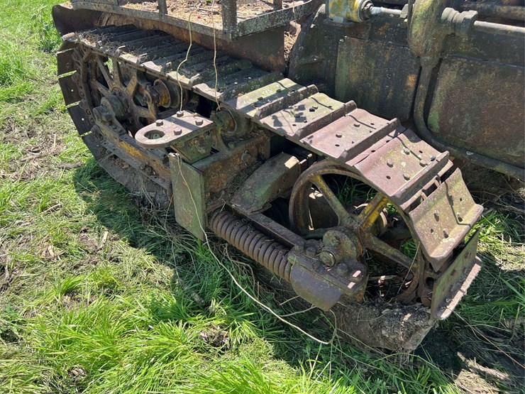 caterpillar-thirty-image-54