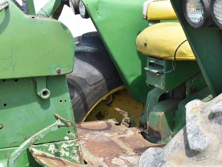 john-deere-4020-image-10