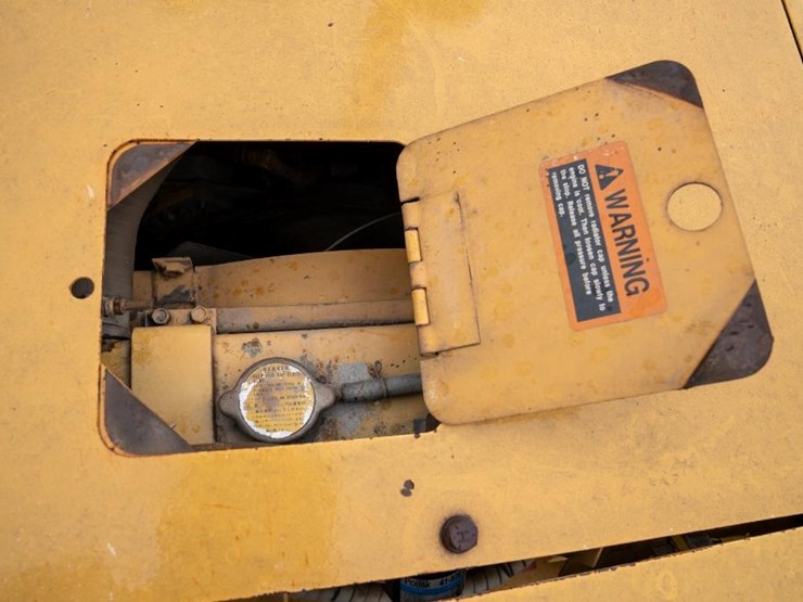 1996-deere-344g-image-17