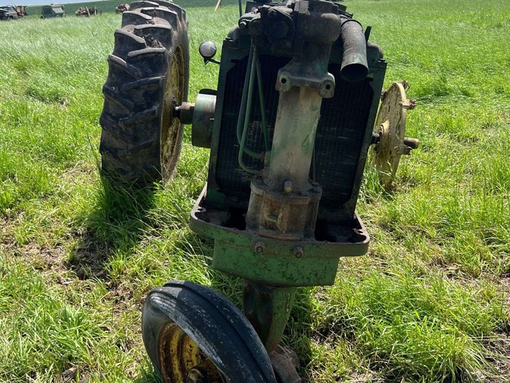 john-deere-70-image-8