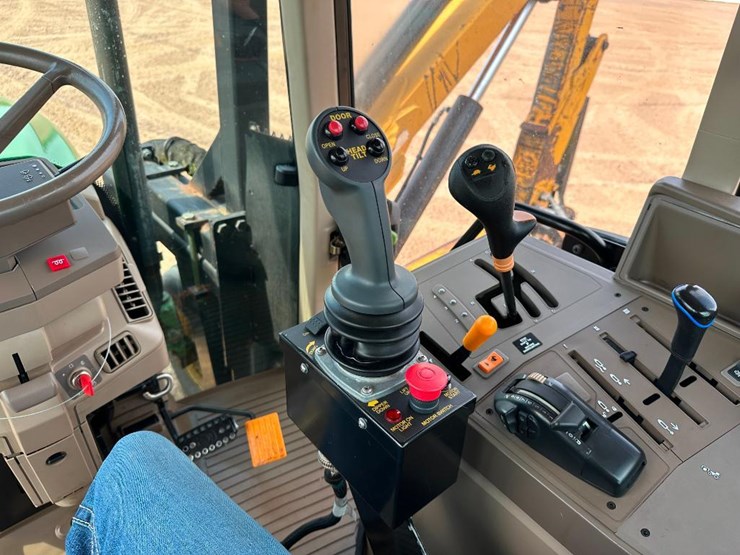 2012-john-deere-6330-image-48