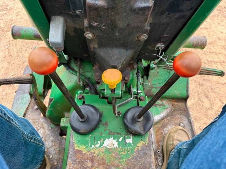 john-deere-2640-image-25