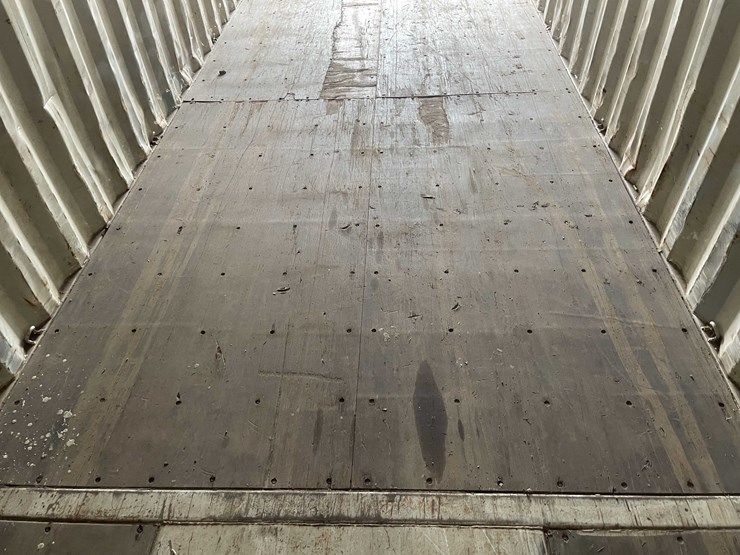#1358-•-40'-shipping-container-(of)-image-18