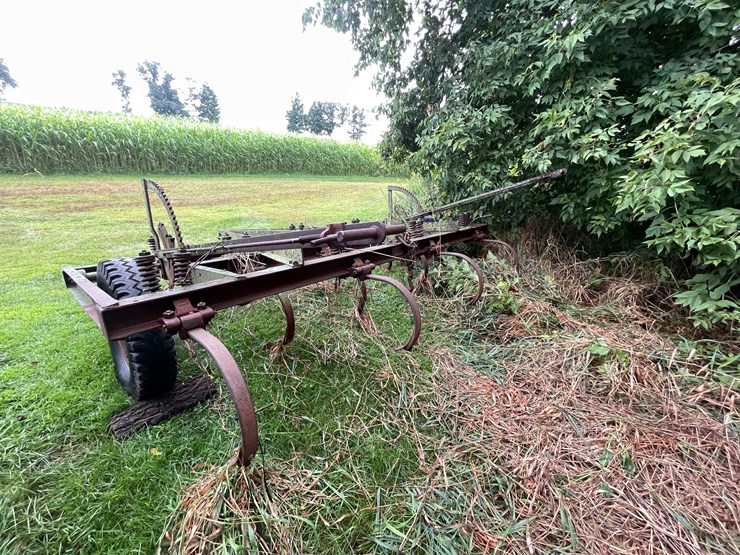 #7451-•-pull-behind-field-cultivator-image-4