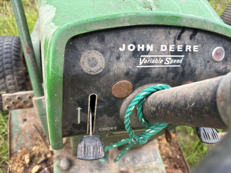 john-deere-110-image-54