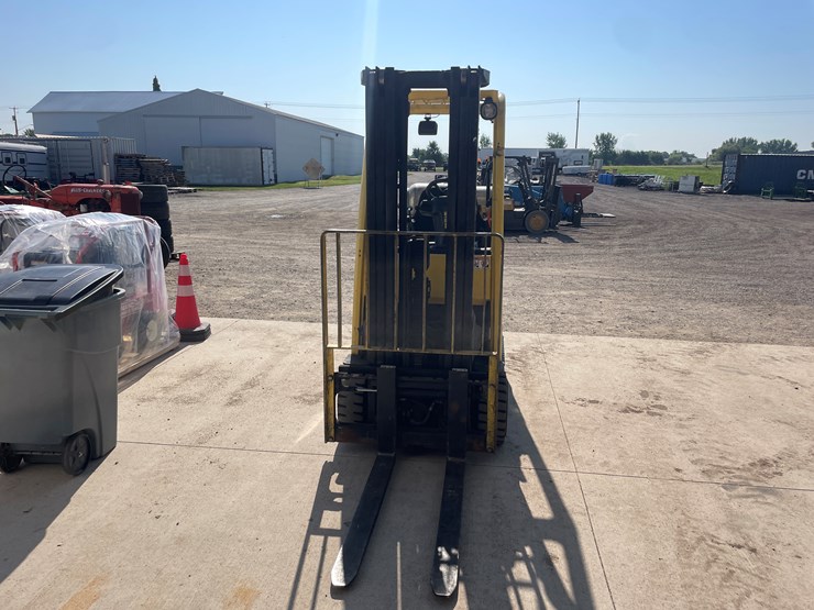 #6277-•-2011-hyster-40-lp-forklift-image-2