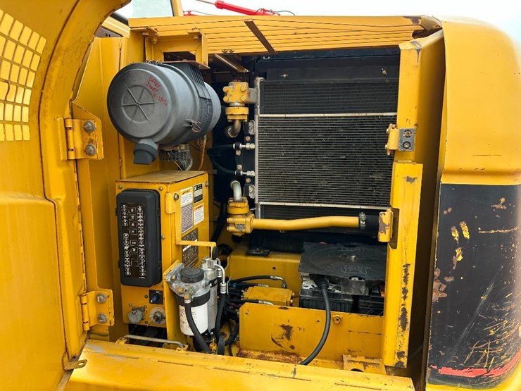 2003-caterpillar-312cl-image-44