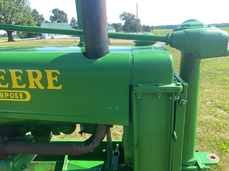john-deere-b-image-9